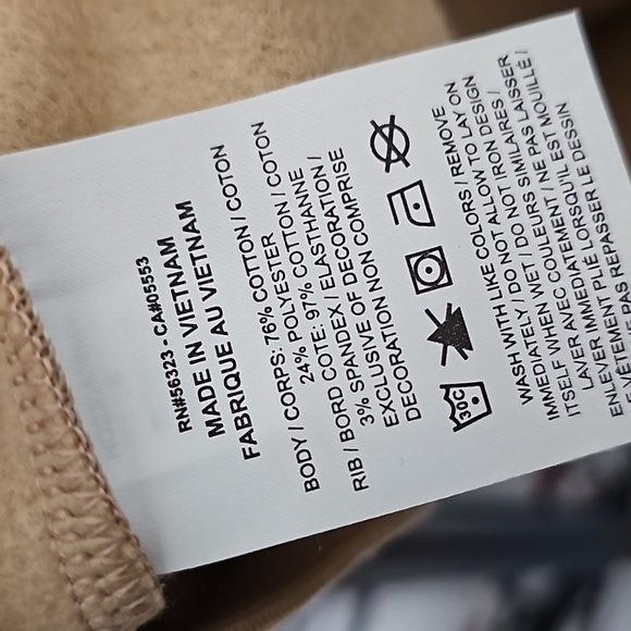 Jordan Essentials Festive Fleece Pullover Sweater Size Medium NWT - Picture 10 of 10